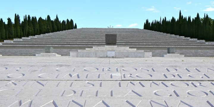 Herdenking Monument Redipuglia