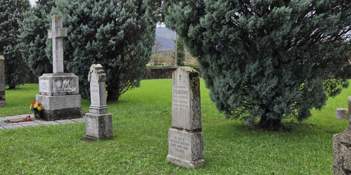 Austro-Hungarian military cemetery WW1, Renče–Lukežiči